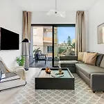 Sanders Crystal 1 * Limassol
