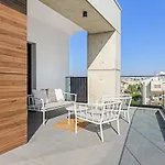 Apartament Sanders Crystal 1 *