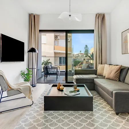 Sanders Crystal 1 * Limassol