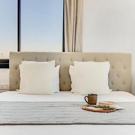 Sanders Crystal 1 Apartament