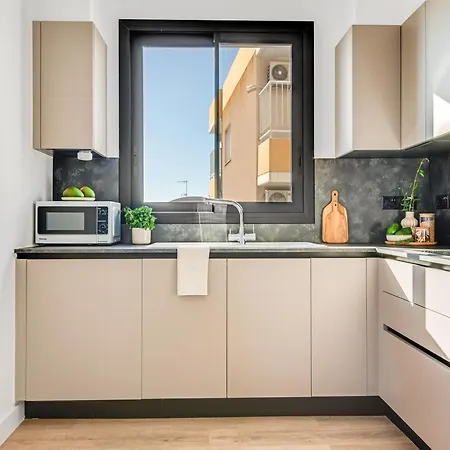 Sanders Crystal 1 * Limassol