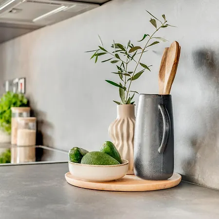 Apartment Sanders Crystal 1