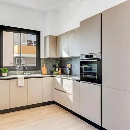 Sanders Crystal 1 Limassol