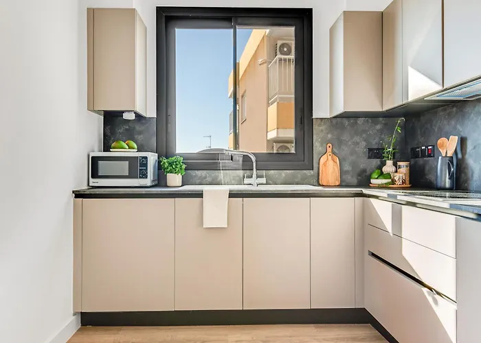 Sanders Crystal 1 * Lemesos