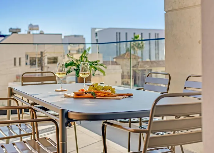 Sanders Crystal 1 Lemesos